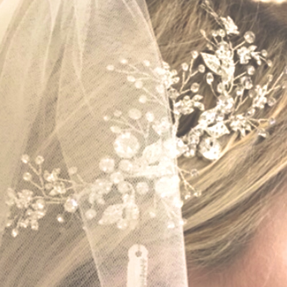 Bridal Hairpiece (super sparkly)